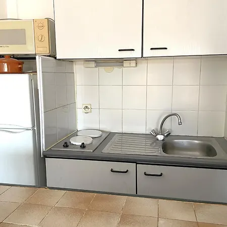 T2 Avec Terrasse, Parking Prive, A 300m De La - Fr-1-309-432 Apartment *